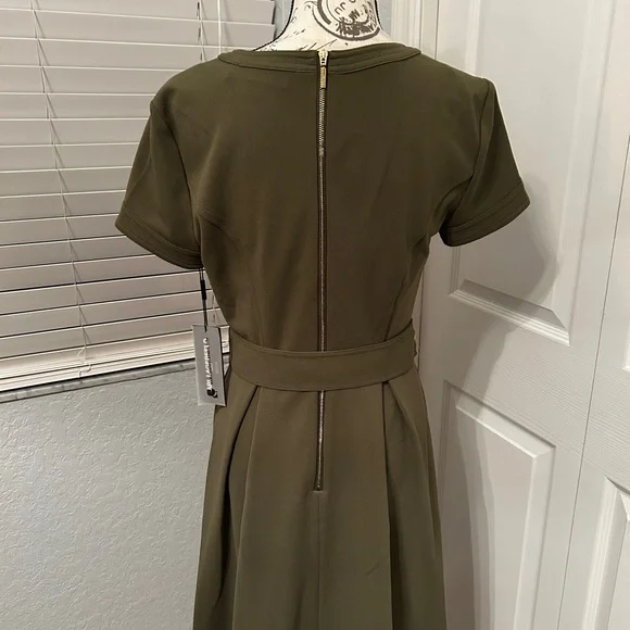 NWT Karl Lagerfeld Army Green dress with belt, Sz 6 - Picture 3 of 4